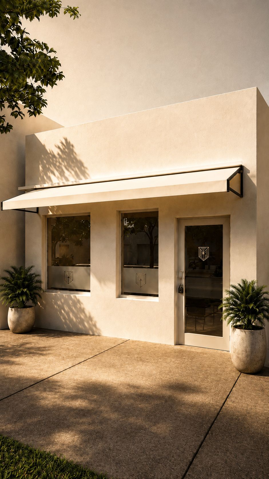 La Familia Barber Lounge storefront in Miami Beach